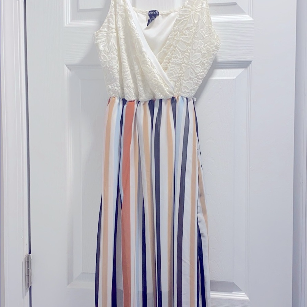 Rue21 long vertical stripped summer dress